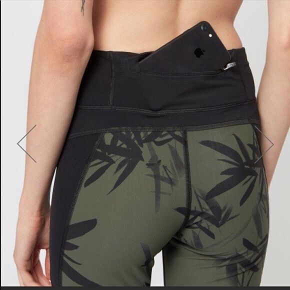 Sweaty Betty XS Zero Gravity Mesh Running Leggings - Picture 2 of 12